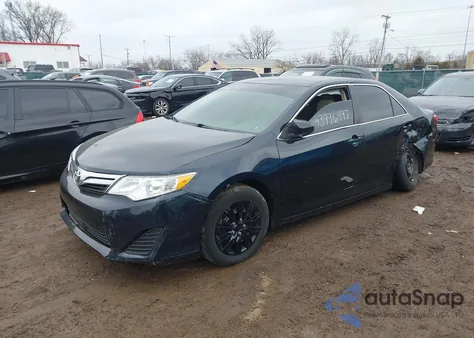 2014 Toyota Camry L z USA, uszkodzony, nr VIN 4T1BF1FK9EU859122